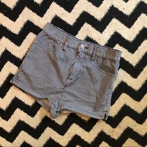 Super cute high waist pinup shorts from BDG! NWOT